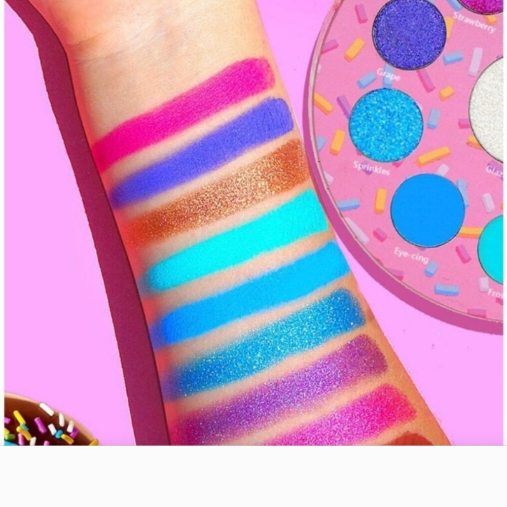 NEW Glamlite Glam Donut Eyeshadow Palette NIB NEW IN BOX - Picture 6 of 6